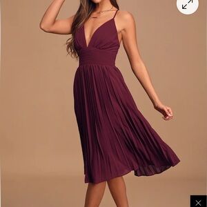 Lulus Love Me to the Moon Burgundy Pleated Dress
